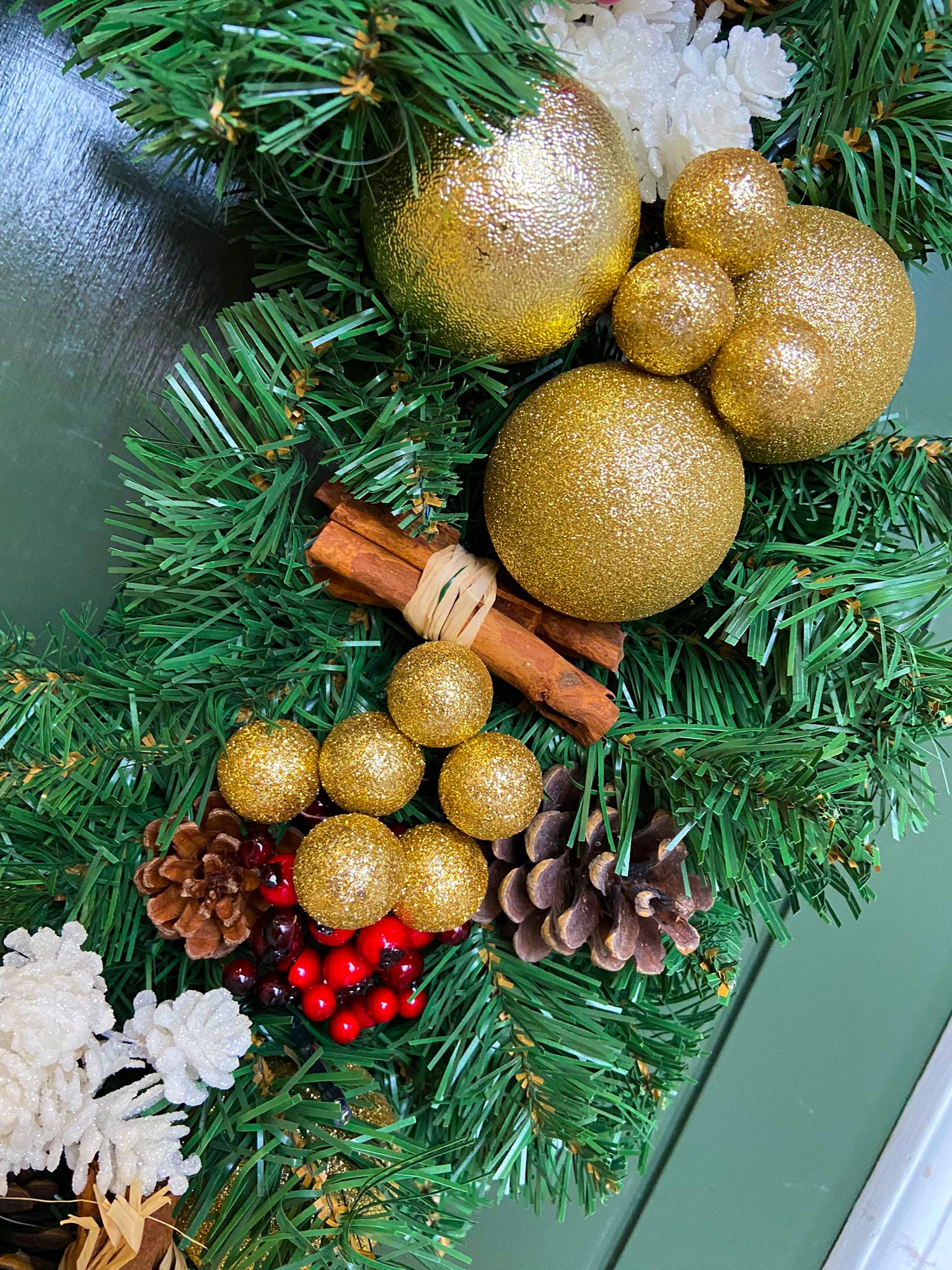 Berries, cones & spice Wreath