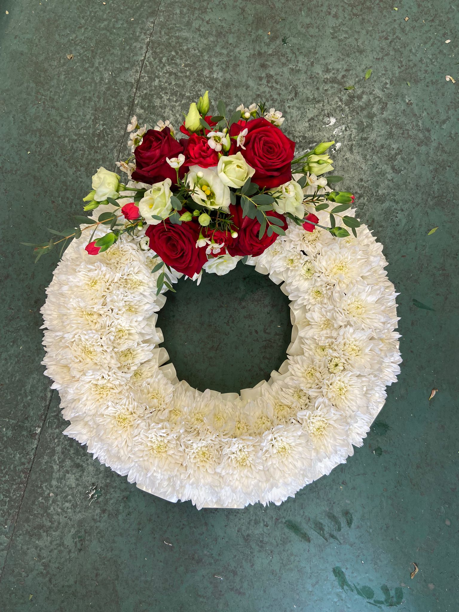 Solid Colour Wreath with Corsage