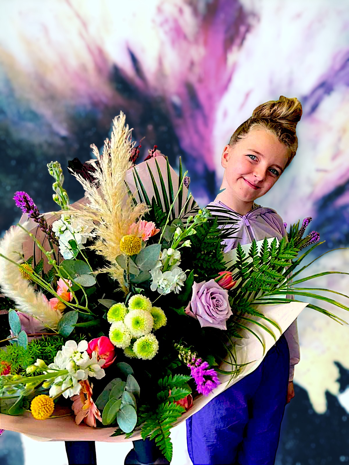Person holding The Lyla-Belle bouquet