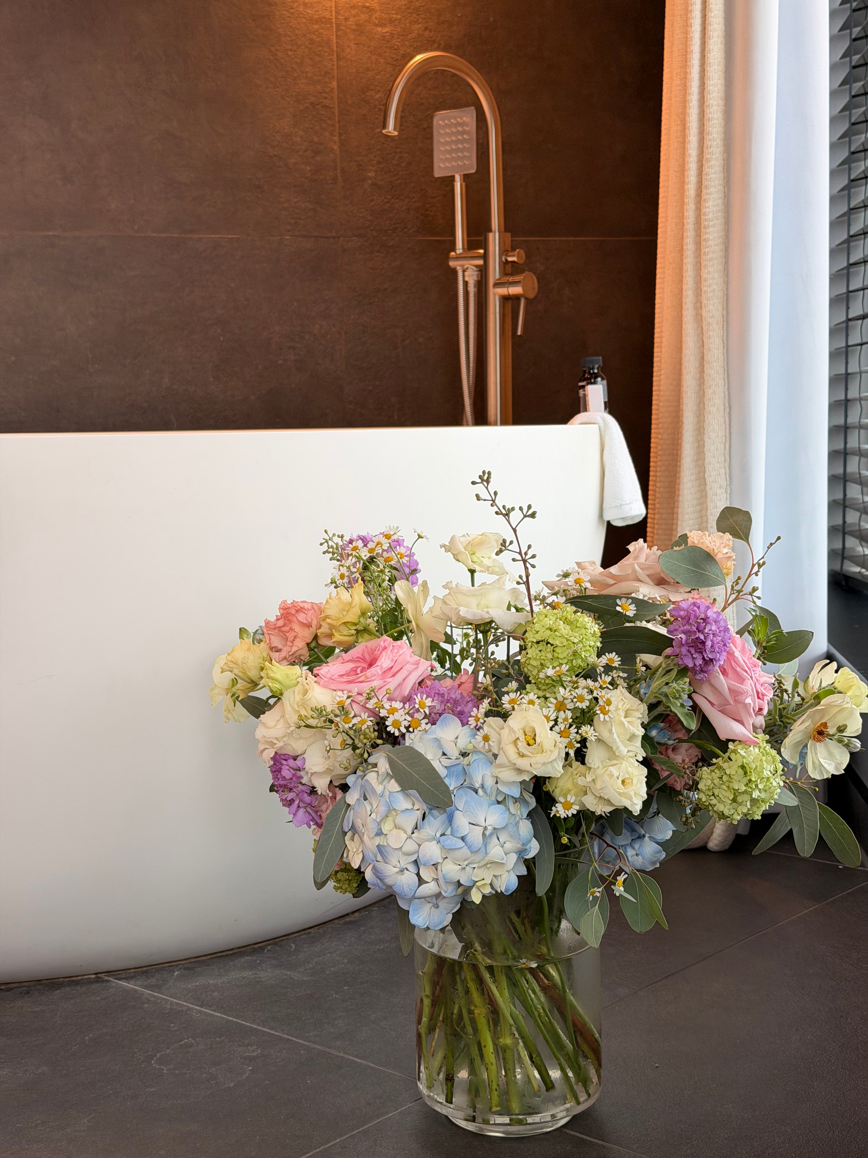 Elegant Vase Arrangements