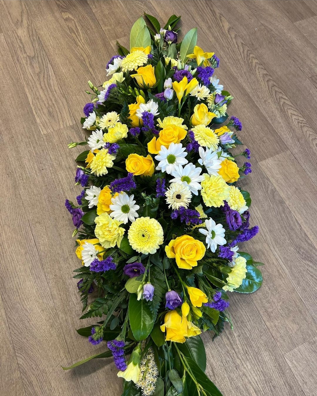 Yellow casket top